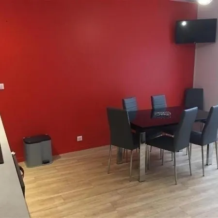 F 4 - 6 Couchages * לה מן-דור